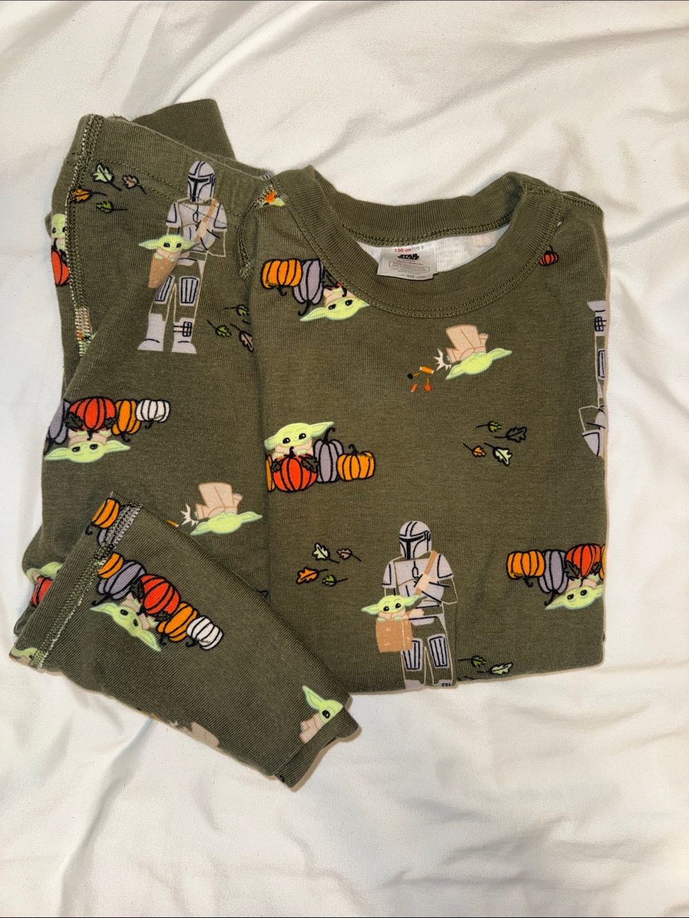 Hanna Andersson Olive Green Star Wars The Mandalorian & Grogu PJ set for fall